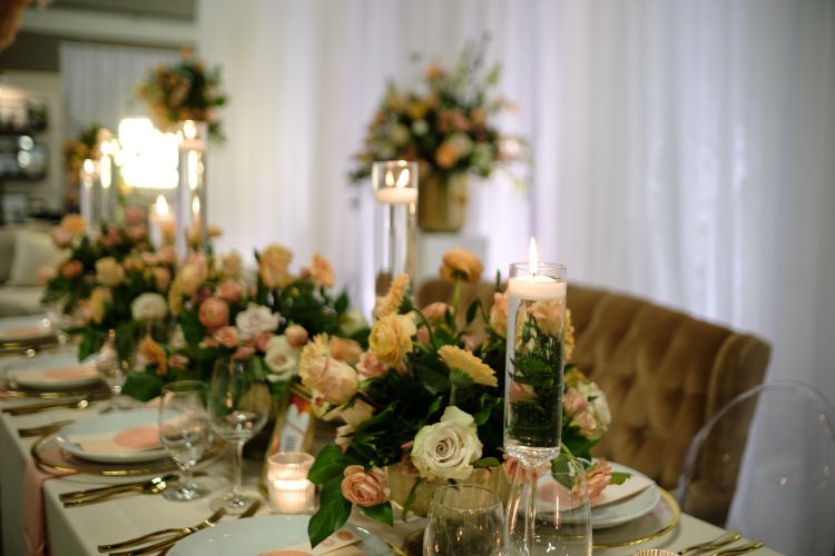 table arrangement option presented at the wedding expo